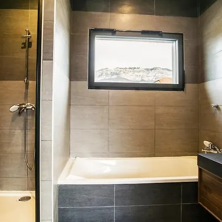 Διαμέρισμα Omm Heated Pool Sauna
