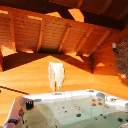 Omm Heated Pool Sauna Διαμέρισμα *